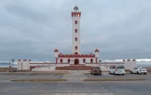 Restauran las esculturas vandalizadas del Museo al Aire Libre de La Serena, incluyendo el portal donado en 1910